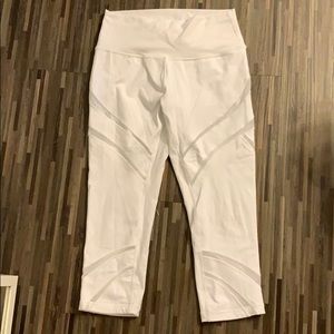 White lululemon cropped leggings